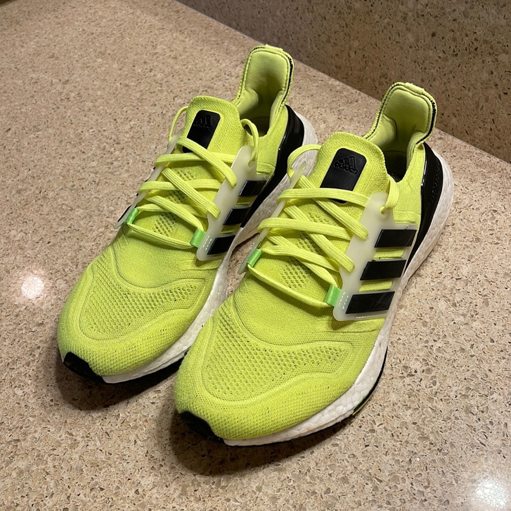 Adidas Ultra Boost 22 running shoes